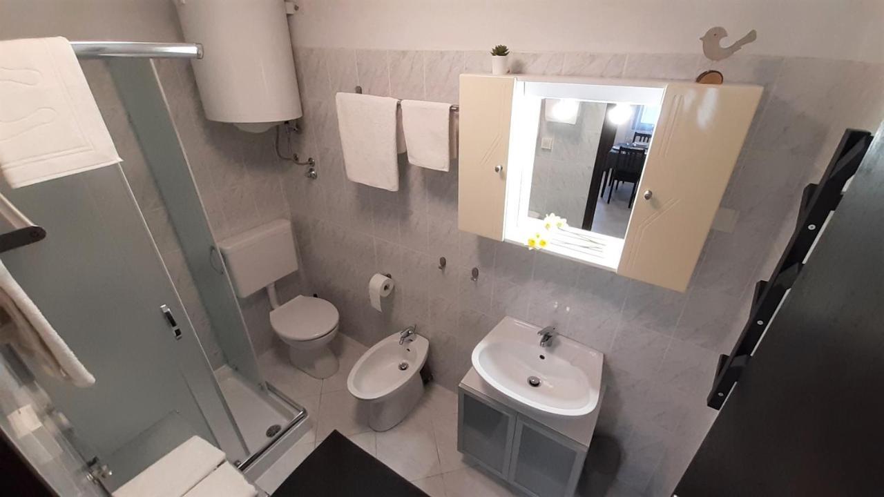Apartments Nadia Sokolic Нерезине Экстерьер фото