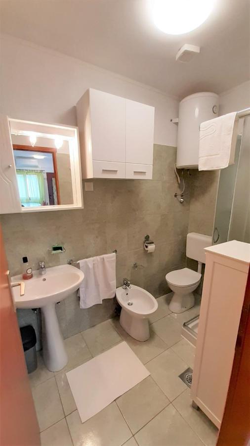 Apartments Nadia Sokolic Нерезине Экстерьер фото