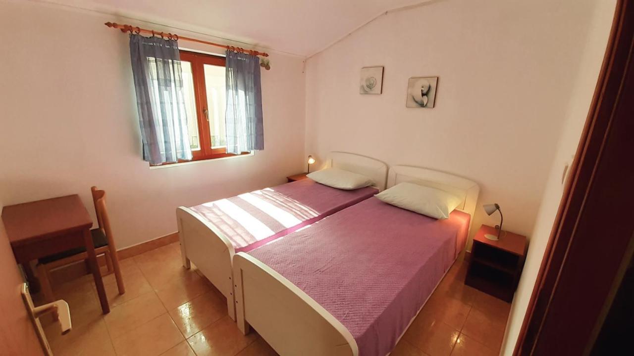 Apartments Nadia Sokolic Нерезине Экстерьер фото
