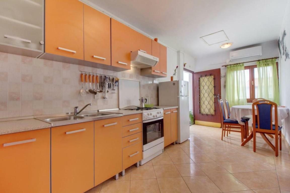 Apartments Nadia Sokolic Нерезине Экстерьер фото